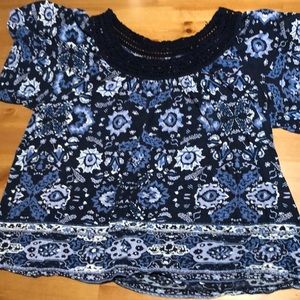 Short sleeve lightweight smock crochet neckline and boho look